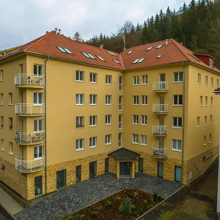 Claudia - Rezidence K Lanovce Lägenhet *
